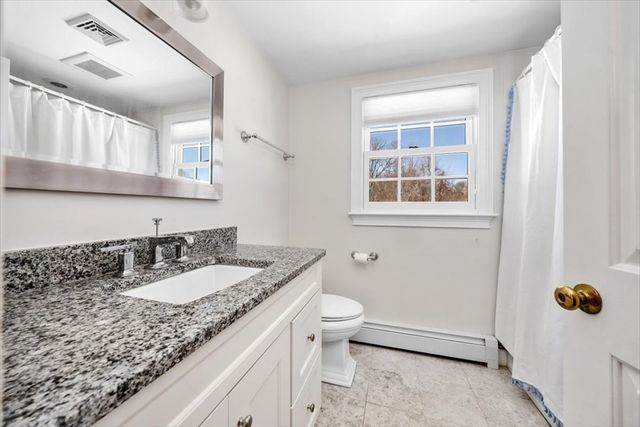 11 Berkley Cir, Hingham, MA 02043