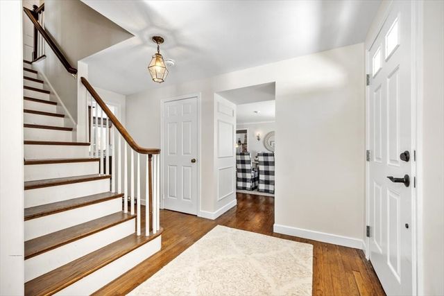 11 Berkley Cir, Hingham, MA 02043