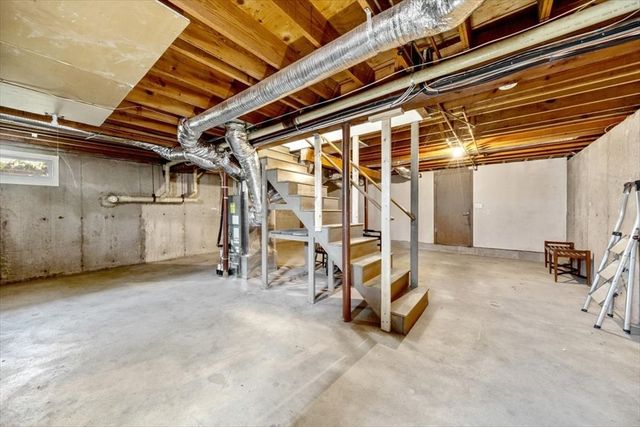 11 Berkley Cir, Hingham, MA 02043