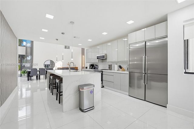 14401 Sunset Ln, Southwest Ranches, FL 33330