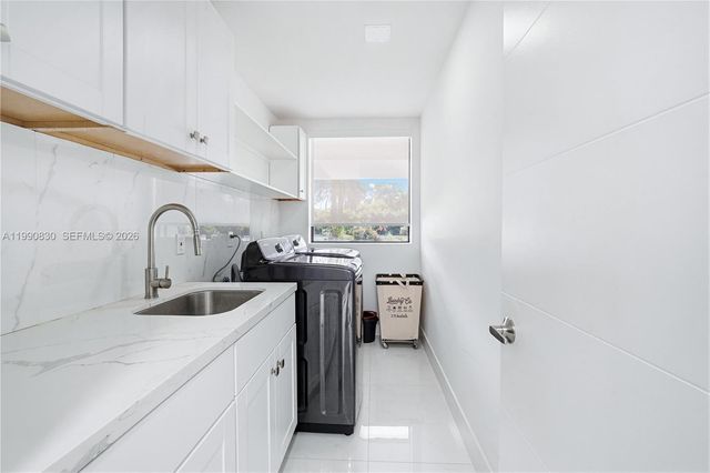 14401 Sunset Ln, Southwest Ranches, FL 33330