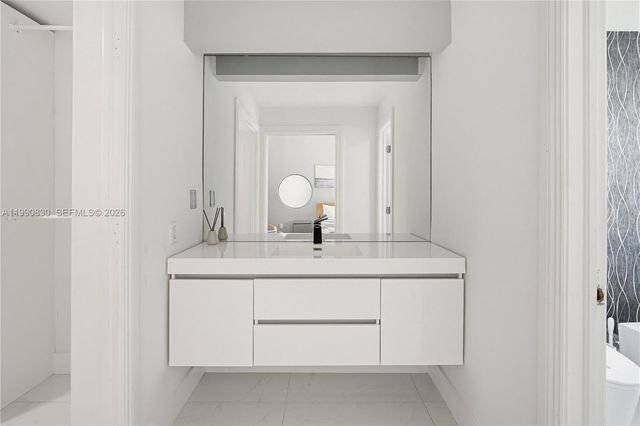 14401 Sunset Ln, Southwest Ranches, FL 33330