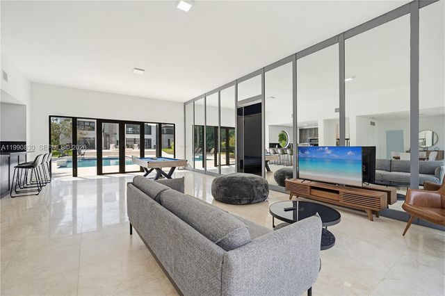 14401 Sunset Ln, Southwest Ranches, FL 33330