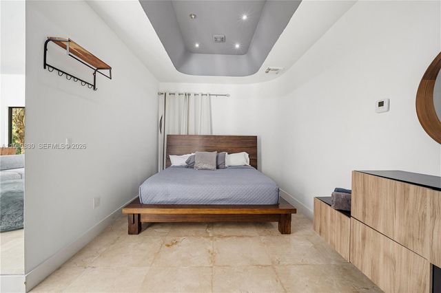 14401 Sunset Ln, Southwest Ranches, FL 33330