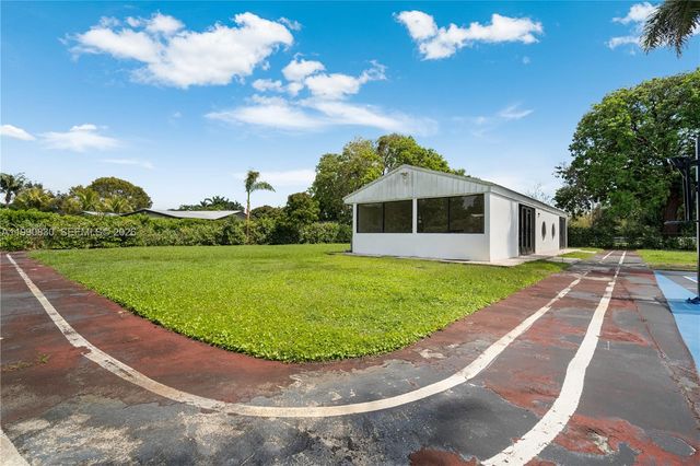 14401 Sunset Ln, Southwest Ranches, FL 33330