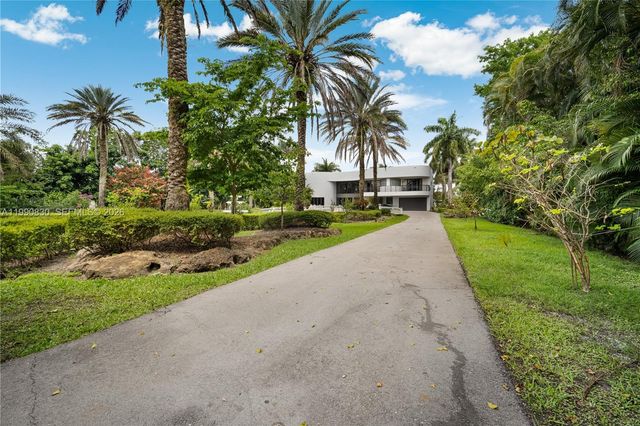 14401 Sunset Ln, Southwest Ranches, FL 33330