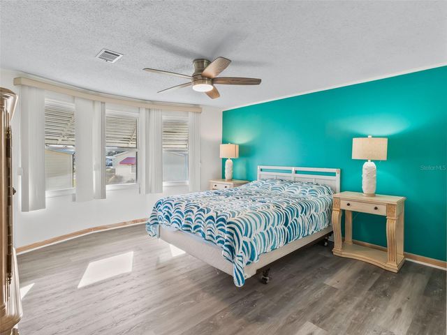 1514 HILLCREST DRIVE, Lady Lake, FL 32159