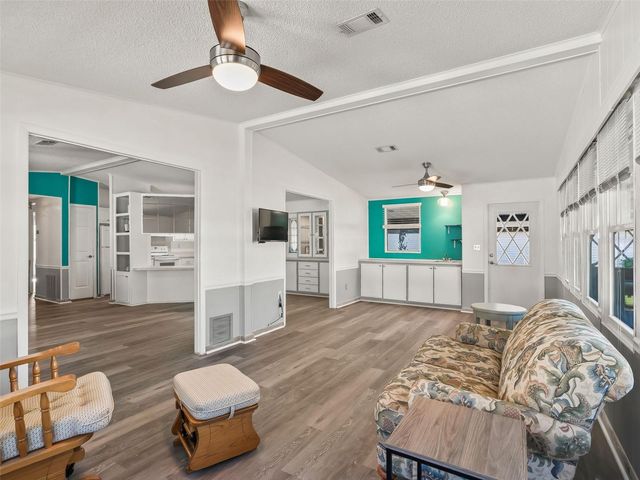 1514 HILLCREST DRIVE, Lady Lake, FL 32159