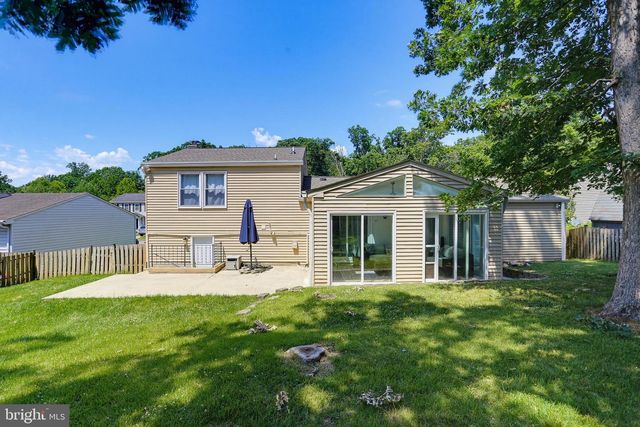 7 SHOREHAM CT, Nottingham, MD 21236