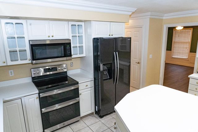 4433 foxmoor Drive, Newburgh, IN 47360