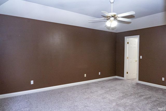 4433 foxmoor Drive, Newburgh, IN 47360