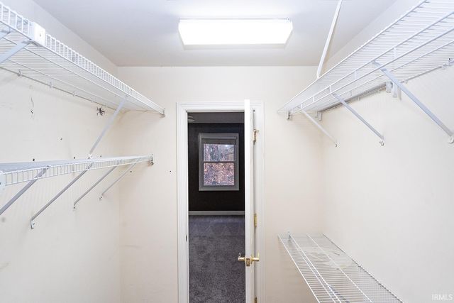 4433 foxmoor Drive, Newburgh, IN 47360