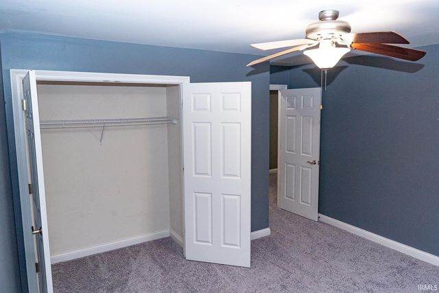 4433 foxmoor Drive, Newburgh, IN 47360