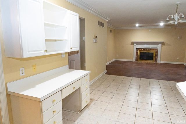 4433 foxmoor Drive, Newburgh, IN 47360