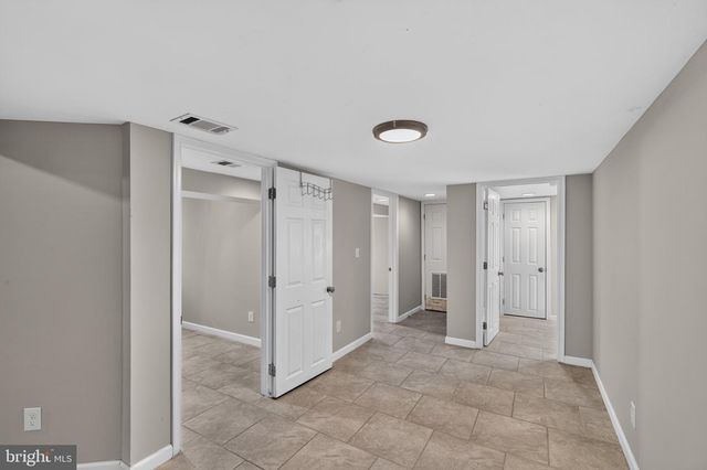2804 RUSCOMBE LN, Baltimore, MD 21215