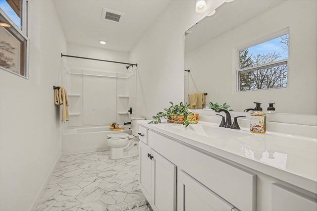 378 N Sherman Street, Allegan, MI 49010