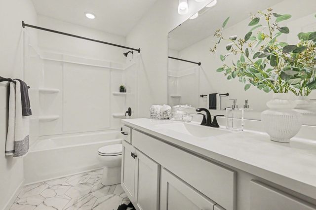 378 N Sherman Street, Allegan, MI 49010