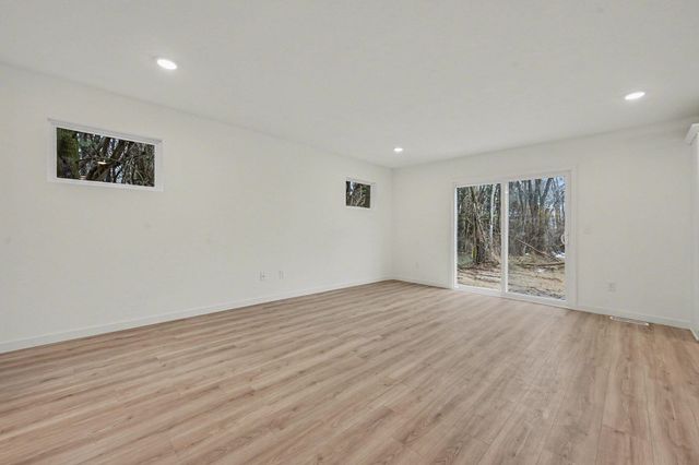 378 N Sherman Street, Allegan, MI 49010