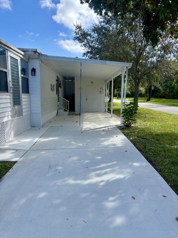 2 Jasmine Lane, Port St Lucie, FL 34952