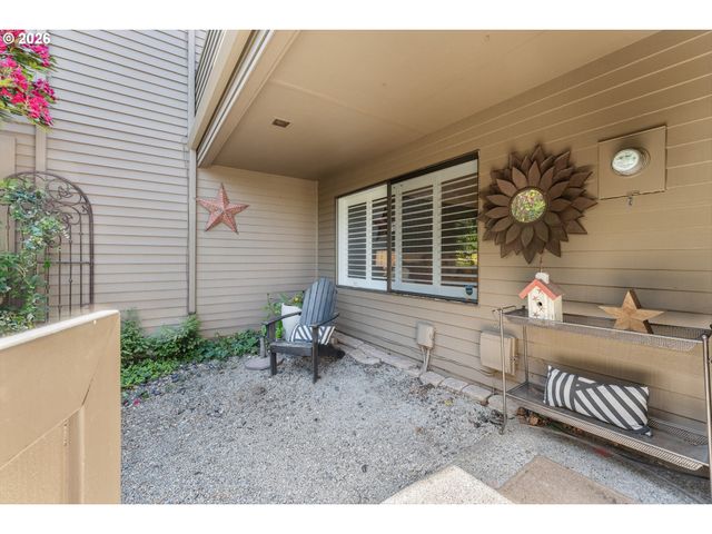 77 CONDOLEA Way, Lake Oswego, OR 97035