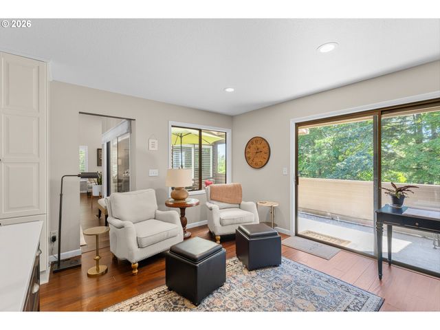 77 CONDOLEA Way, Lake Oswego, OR 97035