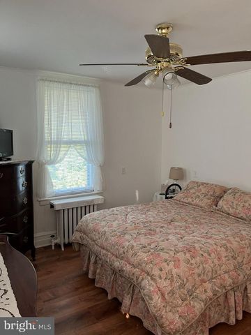 543 SOMERTON AVE, Philadelphia, PA 19116