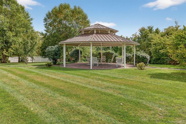 736 Regency Drive, Fishkill, NY 12524