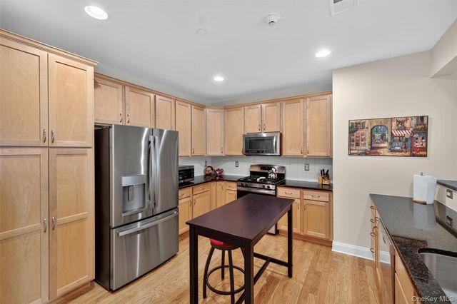 736 Regency Drive, Fishkill, NY 12524