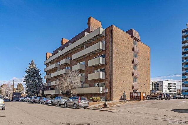 4110 Hale Parkway 1E, Denver, CO 80220