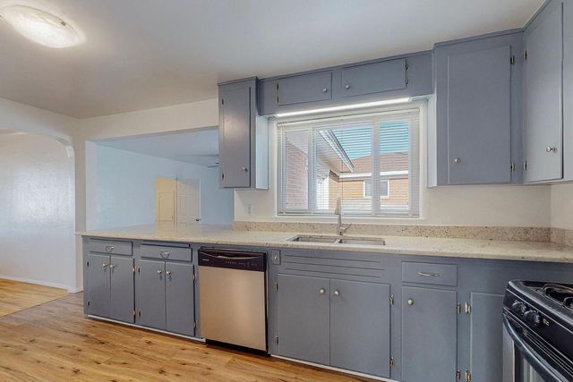 7508 Morrow Avenue NE, Albuquerque, NM 87110