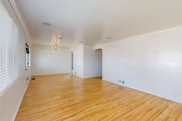 7508 Morrow Avenue NE, Albuquerque, NM 87110