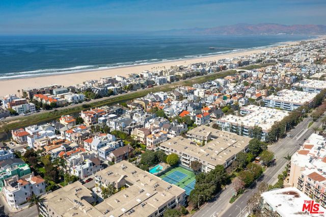 5100 Via Dolce 206, Marina Del Rey, CA 90292