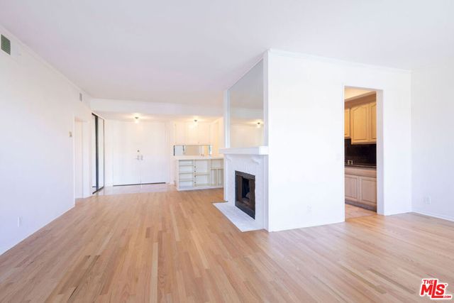 5100 Via Dolce 206, Marina Del Rey, CA 90292
