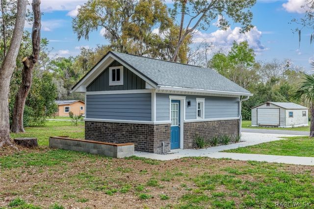 8687 E Jefferson Street, Floral City, FL 34436