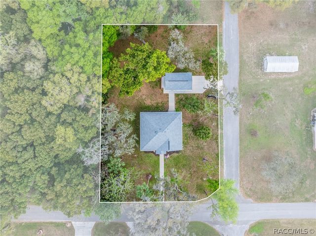 8687 E Jefferson Street, Floral City, FL 34436