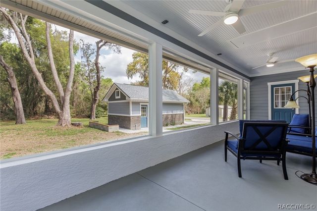 8687 E Jefferson Street, Floral City, FL 34436