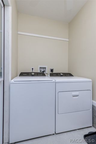 8687 E Jefferson Street, Floral City, FL 34436