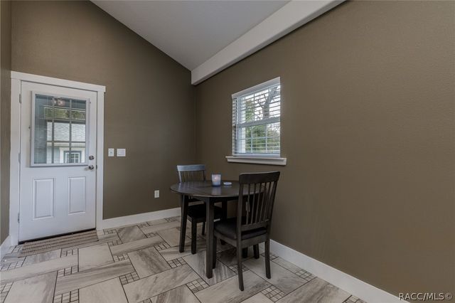 8687 E Jefferson Street, Floral City, FL 34436