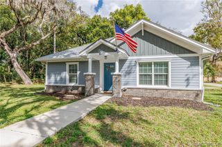 8687 E Jefferson Street, Floral City, FL 34436