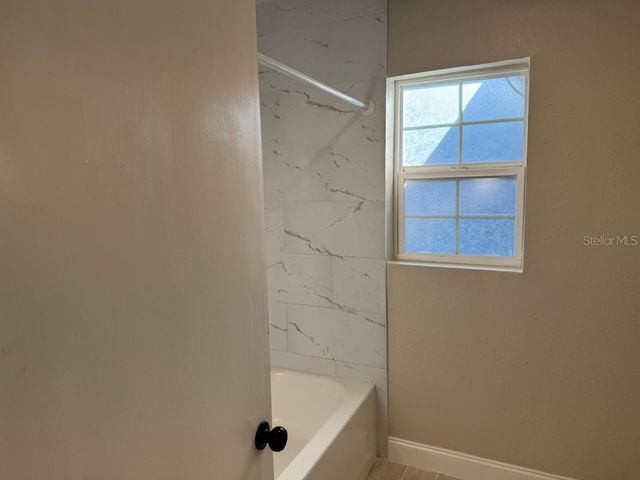 2407 REEF COURT, Orlando, FL 32805