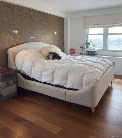 138-10 Franklin Avenue 16PH, Flushing, NY 11355