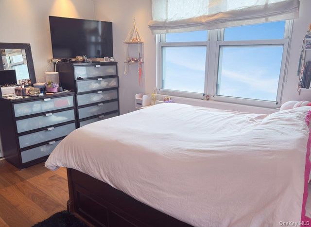 138-10 Franklin Avenue 16PH, Flushing, NY 11355