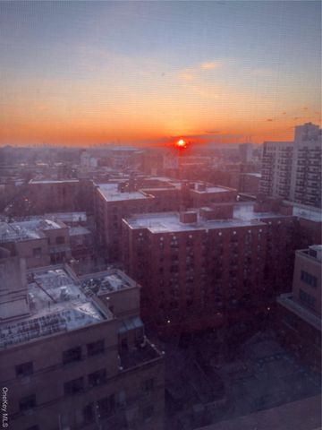 138-10 Franklin Avenue 16PH, Flushing, NY 11355