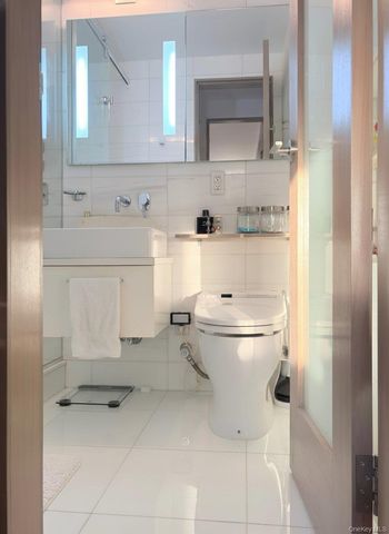 138-10 Franklin Avenue 16PH, Flushing, NY 11355