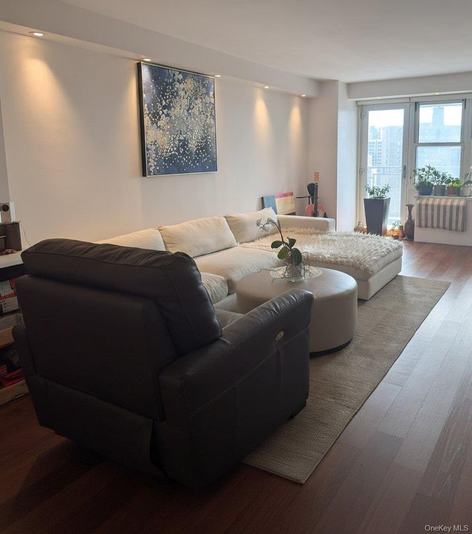 138-10 Franklin Avenue 16PH, Flushing, NY 11355