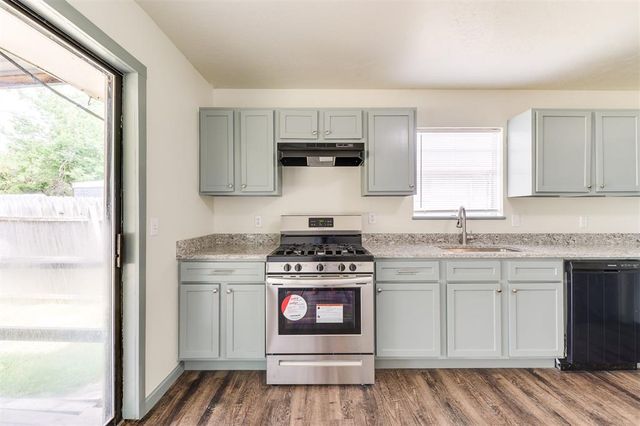 2621 N Reeves Avenue, Oklahoma City, OK 73127