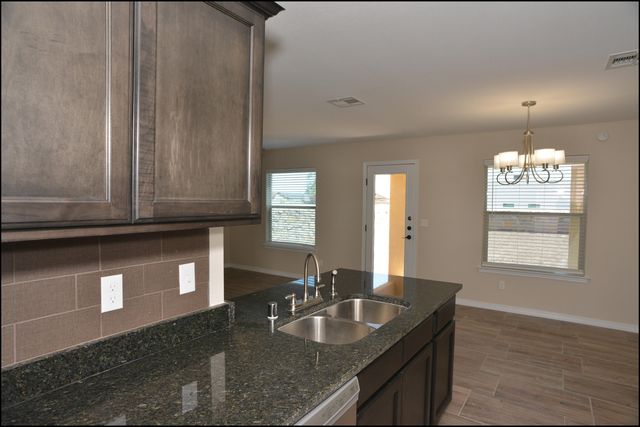 806 TS DANIEL CADENA Drive B, Socorro, TX 79927