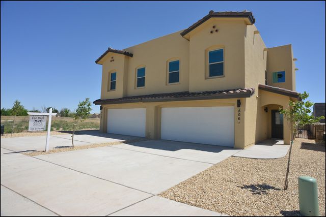 806 TS DANIEL CADENA Drive B, Socorro, TX 79927