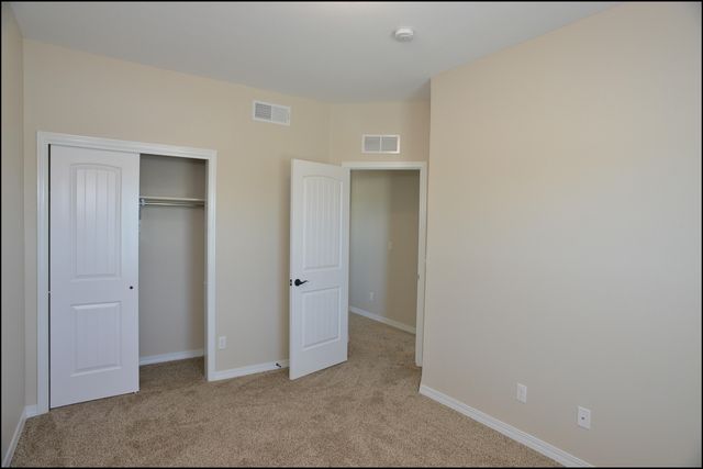 806 TS DANIEL CADENA Drive B, Socorro, TX 79927