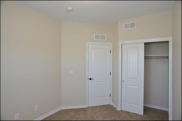 806 TS DANIEL CADENA Drive B, Socorro, TX 79927